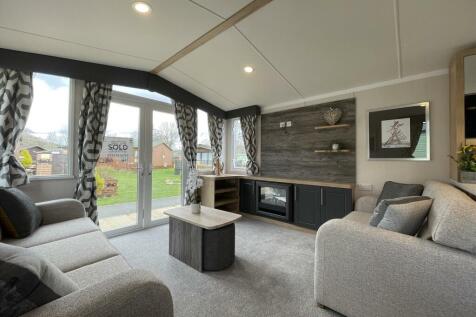 Living area view 3