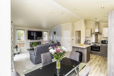 Open plan living vie
