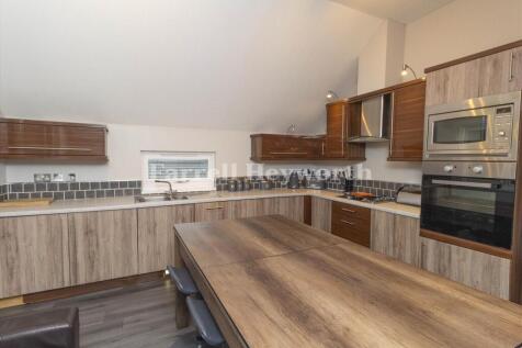 Kitchen Dining 2