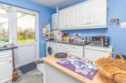 Kitchen image 3