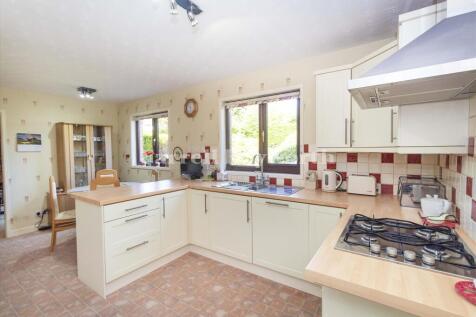Kitchen Diner view 2