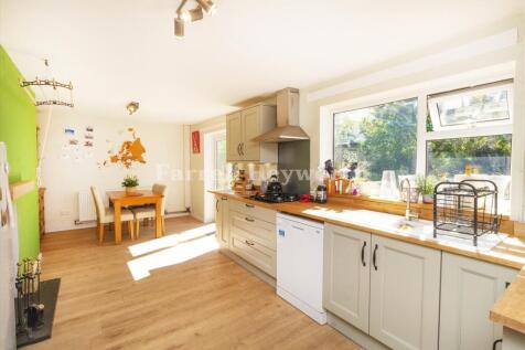 Kitchen Dining 2