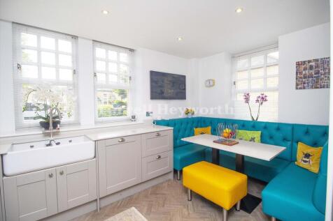Kitchen Diner 4