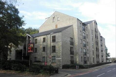 31 lune square