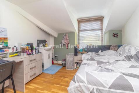 Double Bedroom New