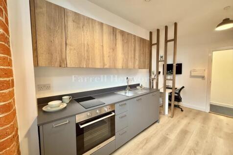 Flat 1 kitchen