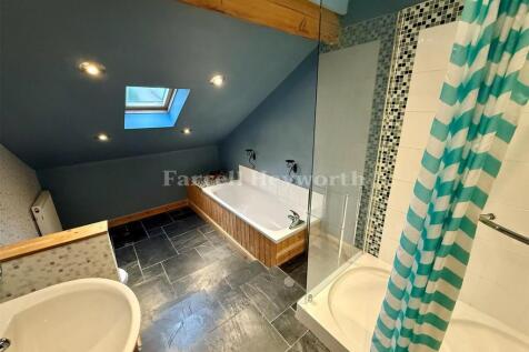 Bathroom view 3
