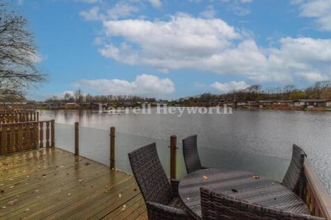 Decking Area image 2