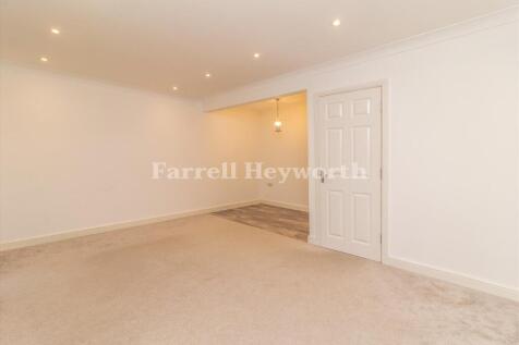 Lounge Diner image 4