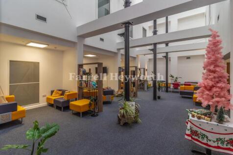 Communal lounge imag