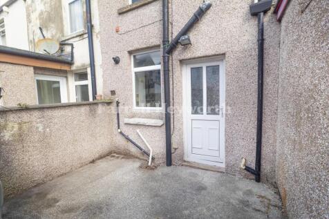 Rear yard view 2
