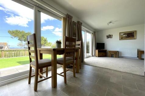 Kitchen to living room