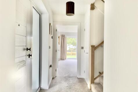 Entrance hallway.jpeg