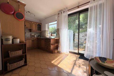 SECOND KITCHEN.jpeg