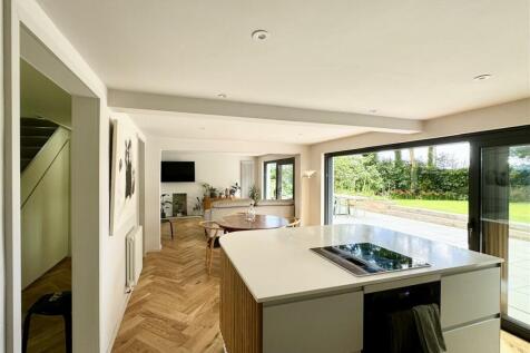 KITCHEN TO LIVING ROOM