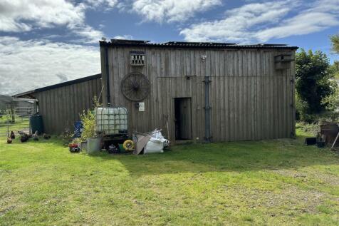 BARN.jpeg