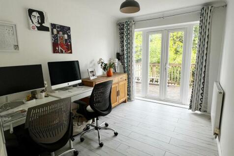 Dining Room/5th Bedroom/Office
