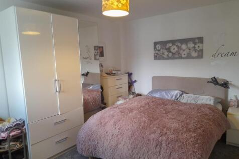 Ground floor bedroom with ensuite