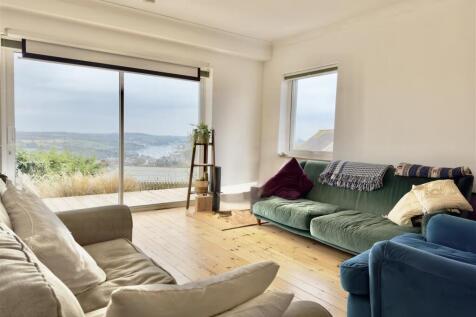 Living Room.jpeg