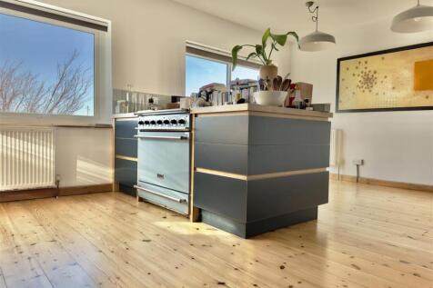 Kitchen Island.jpeg
