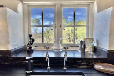 COTTAGE KITCHEN WINDOW.jpeg