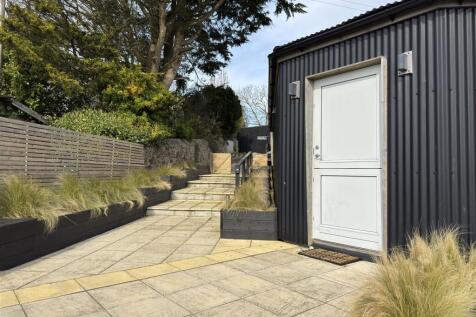 ANNEXE ENTRANCE.jpeg