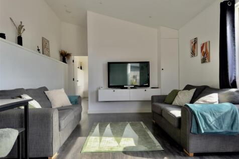 ANNEXE LIVING ROOM.jpeg