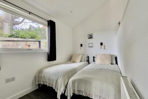 ANNEXE BEDROOM TWO.jpeg