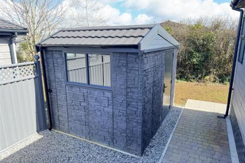 Side Shed