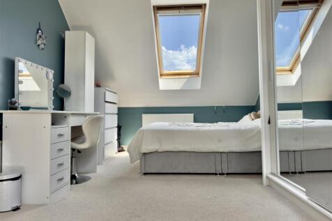 MASTER BEDROOM.jpeg