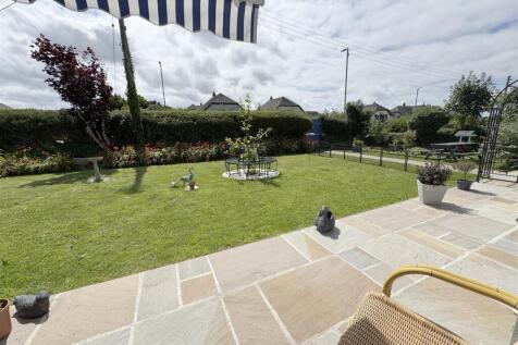 Front Gardens