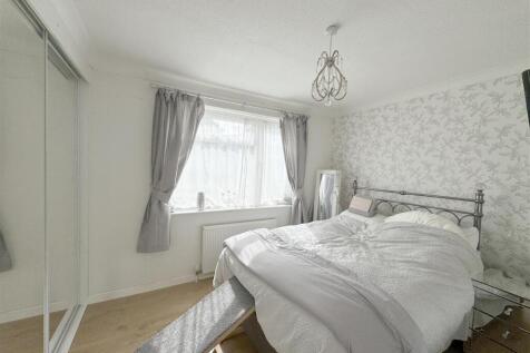 Bedroom (Grd Floor)