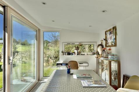Garden studio