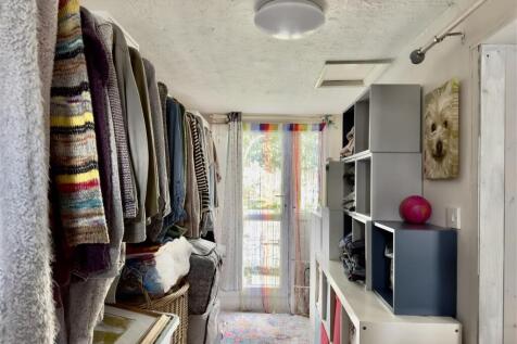 Dressing/Occasional Room