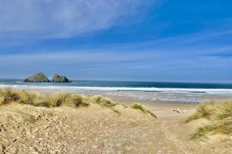Holywell Bay (approx 1 mile)
