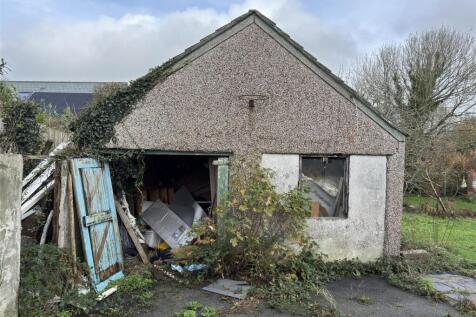 Detached outbuilding