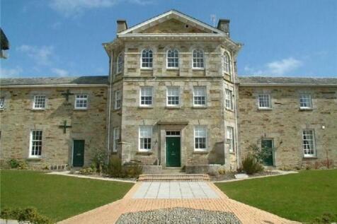Retreat Court External View