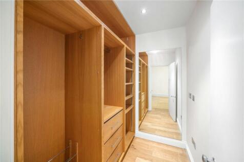 Walk-In Wardrobe