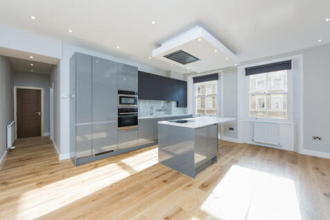 Reception/Kitchen