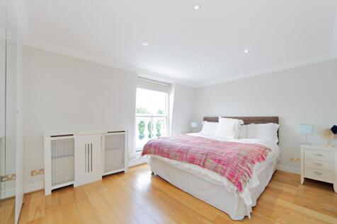Bedroom 1.JPG
