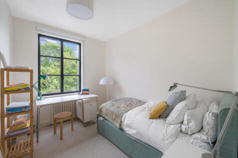 2 Hereford Square-24