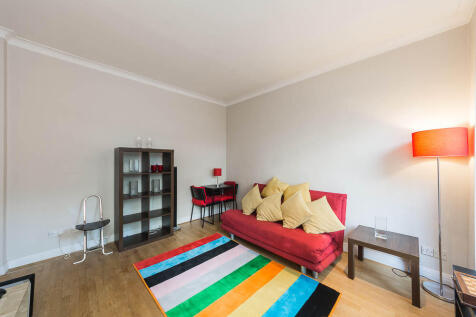 Living Area (2).jpg