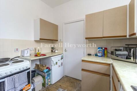 Flat 1 Kitchen view 