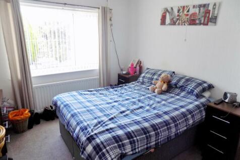 Altham Road Main Bed