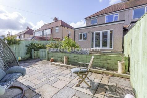 Rear yard view 2
