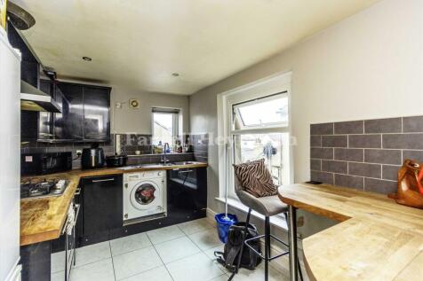 Flat 2 Kitchen