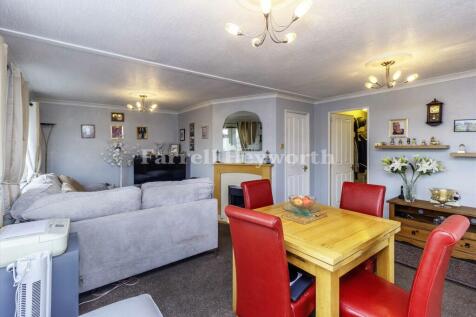 Lounge Dining room