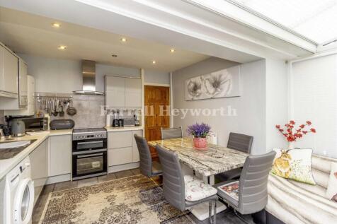 Kitchen dining