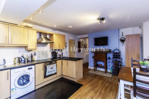 Kitchen dining room 