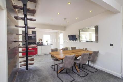 Kitchen Dining 3